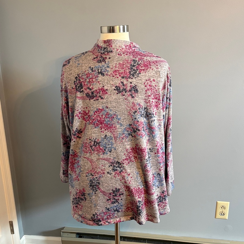 Lane Bryant Floral Open-Front Cardigan in Pink & Gray - Picture 4 of 5